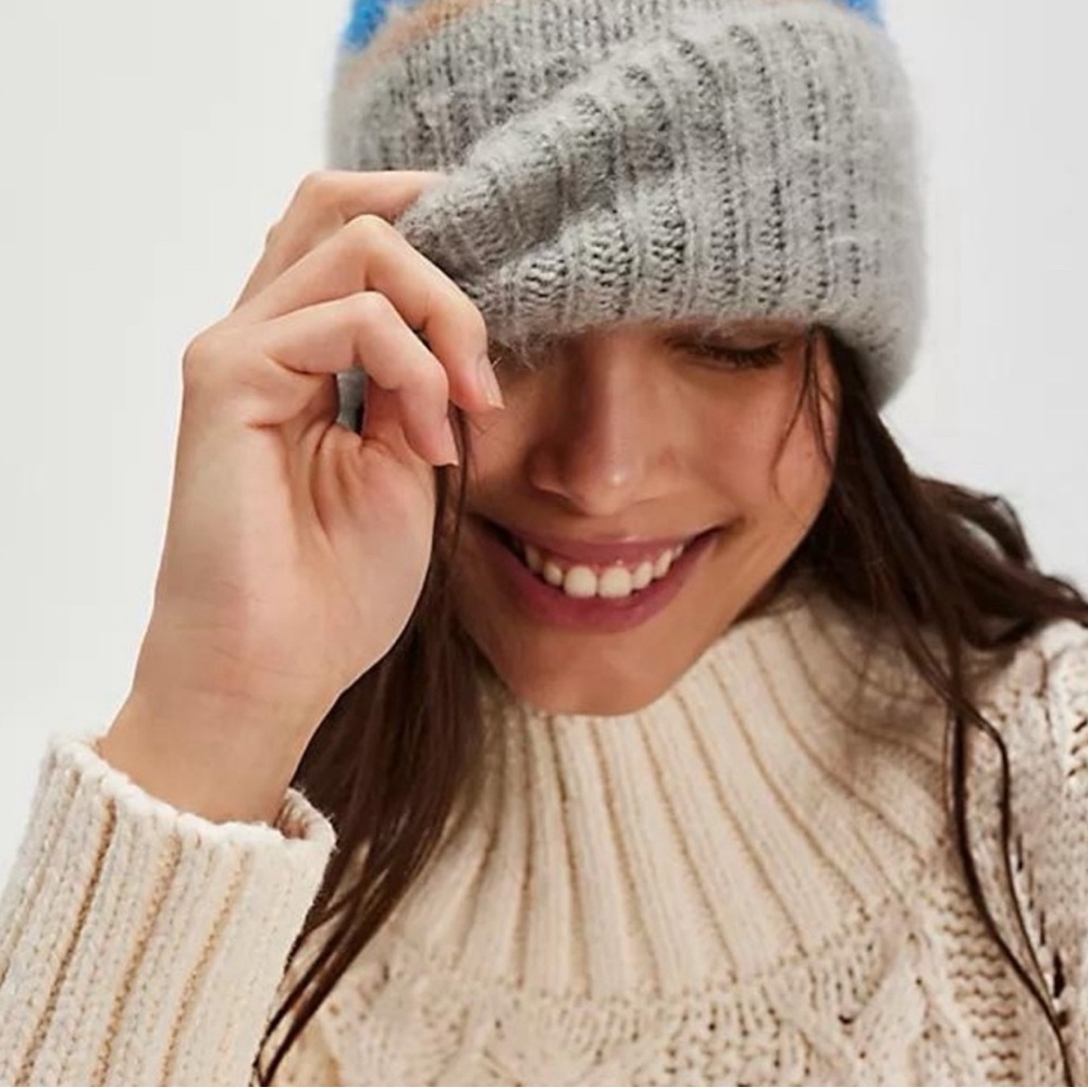 Free People Groove Striped Beanie ❤️ NWOT - Picture 4 of 5